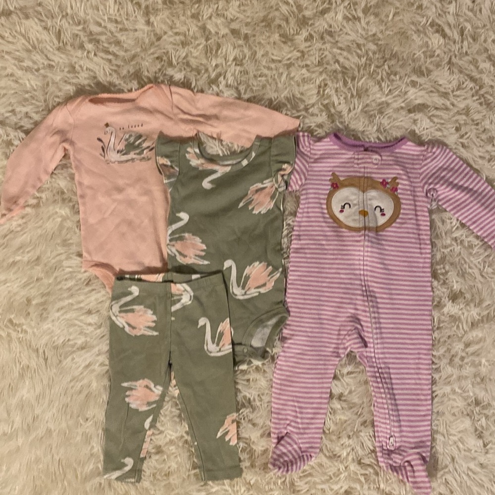 Baby girl outfit and pj set!